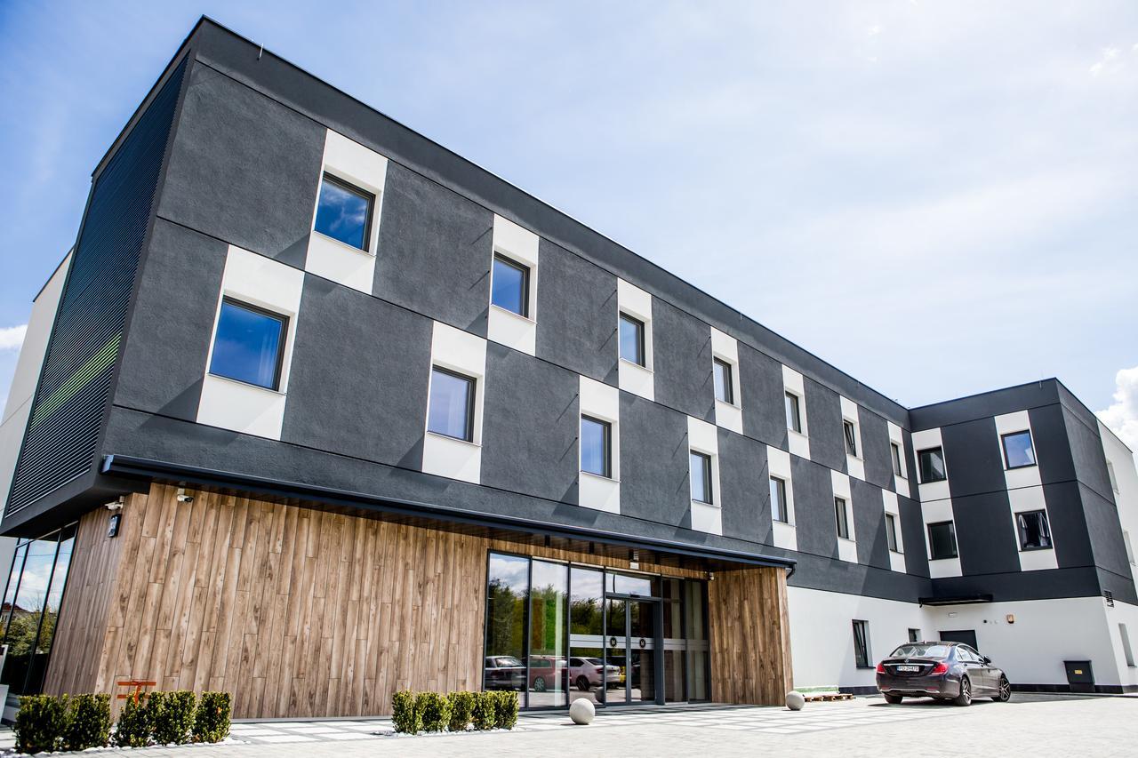 Hotel Mazurek Koło Buitenkant foto